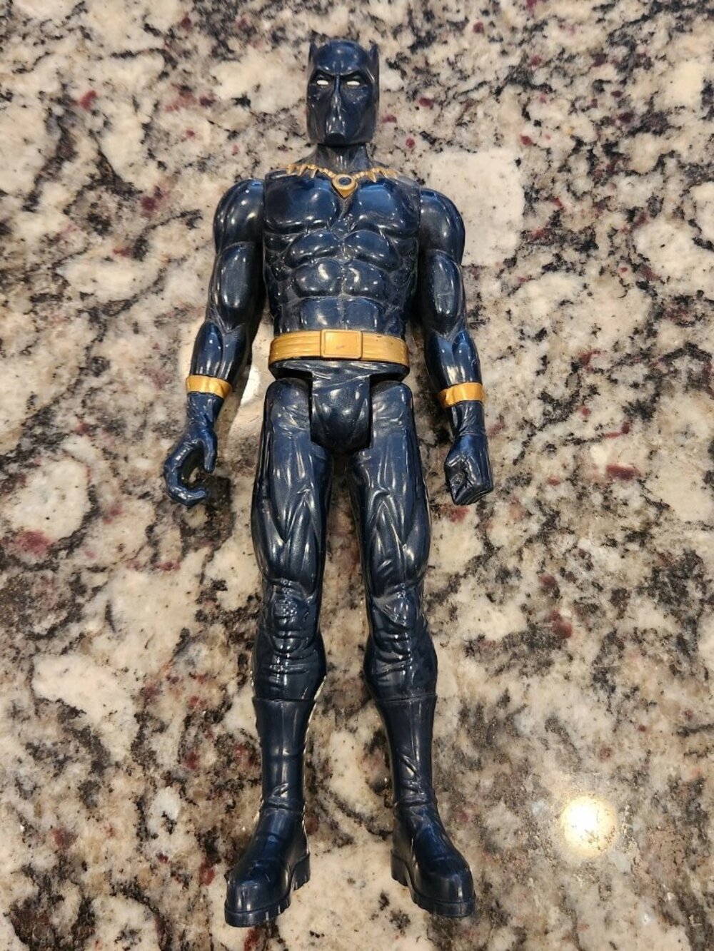 Marvel Avengers Titan Hero Series Retro Black Panther 12 Inch Action Figure Toy
